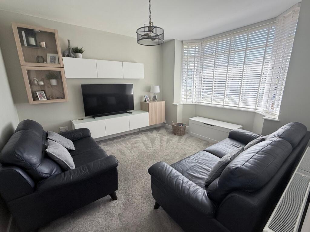 House in Sandwell, West Midlands - View 4