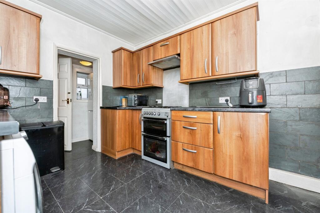 House in Thurrock, Essex - More