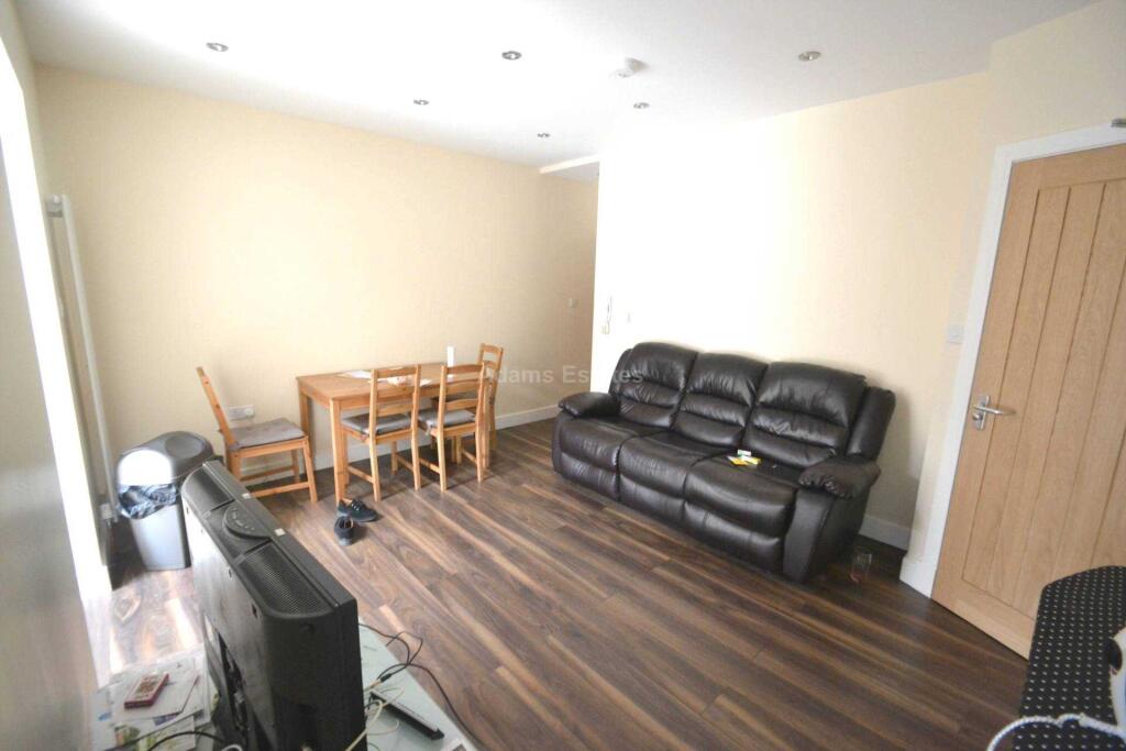 House in Reading - View 4