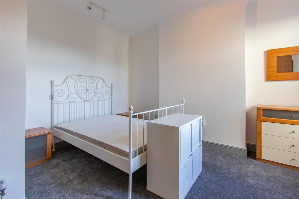Apartment in Cardiff - View 4