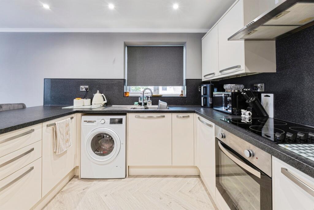 Apartment in Peterborough - More