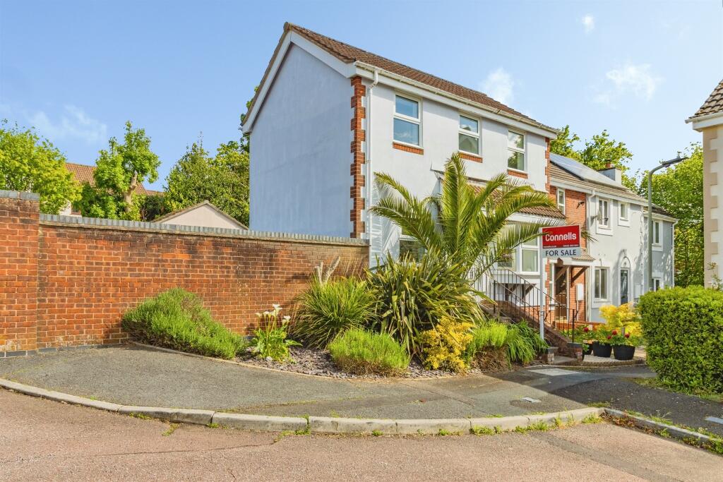 Main image of property: Kings Coombe Drive, Kingsteignton, Newton Abbot