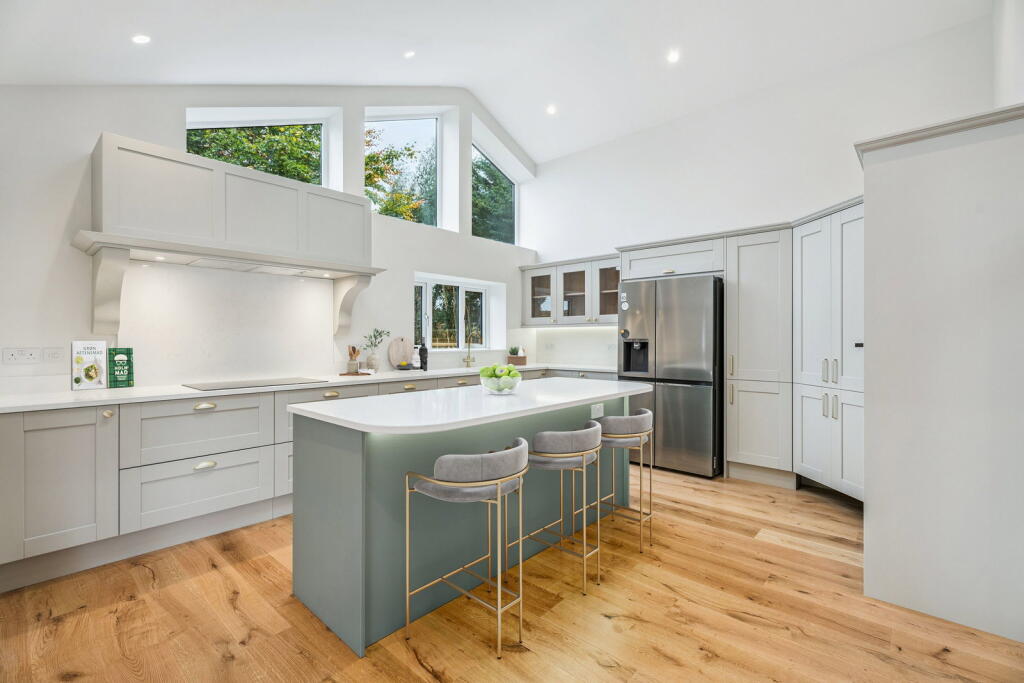 Flaunden Lane, Bovingdon, Hemel Hempstead, Hertfordshire, HP3 0RL photo 4