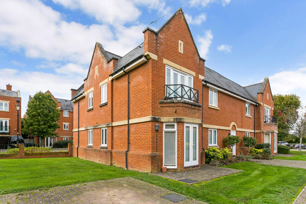 Main image of property: Longbourn, Windsor, SL4