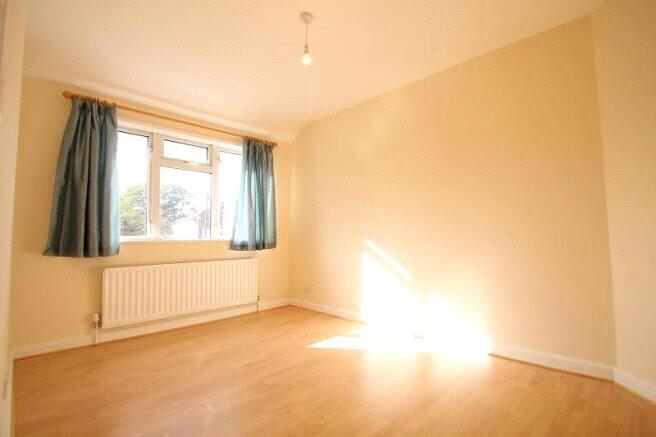 Sunray Avenue, Surbiton photo 2