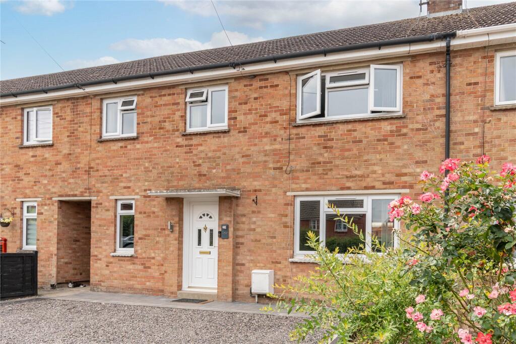 3-bed terraced on Brickley Lane, Devizes, Wiltshire, SN10, £275,000