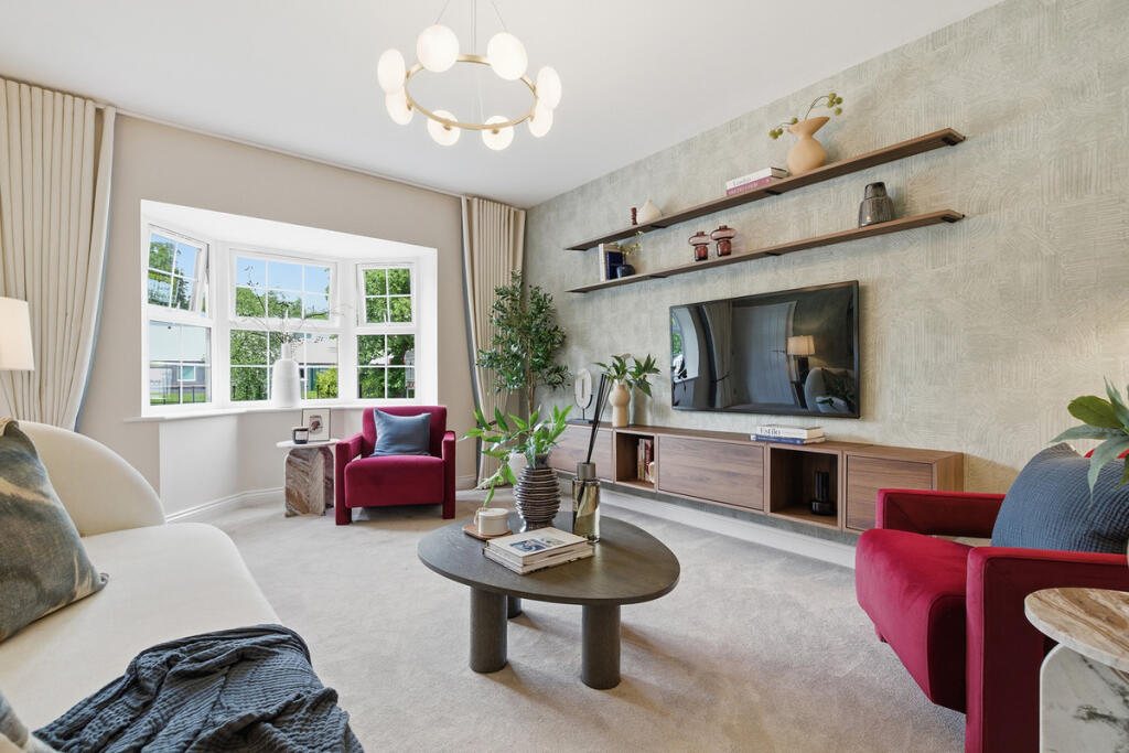 House in Kirklees, Kirkburton - More