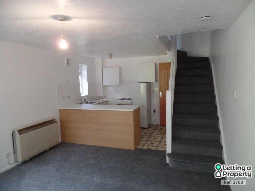 Main image of property: Swan Mead, Luton, LU4 0YP