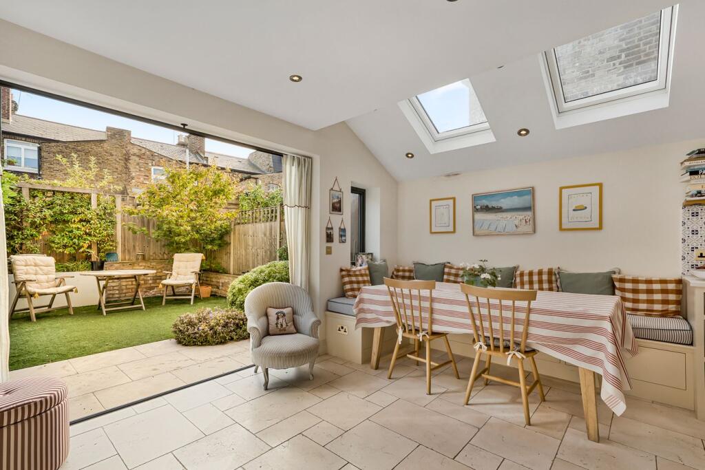 Nasmyth Street, Brackenbury Village, Hammersmith, W6 photo 4
