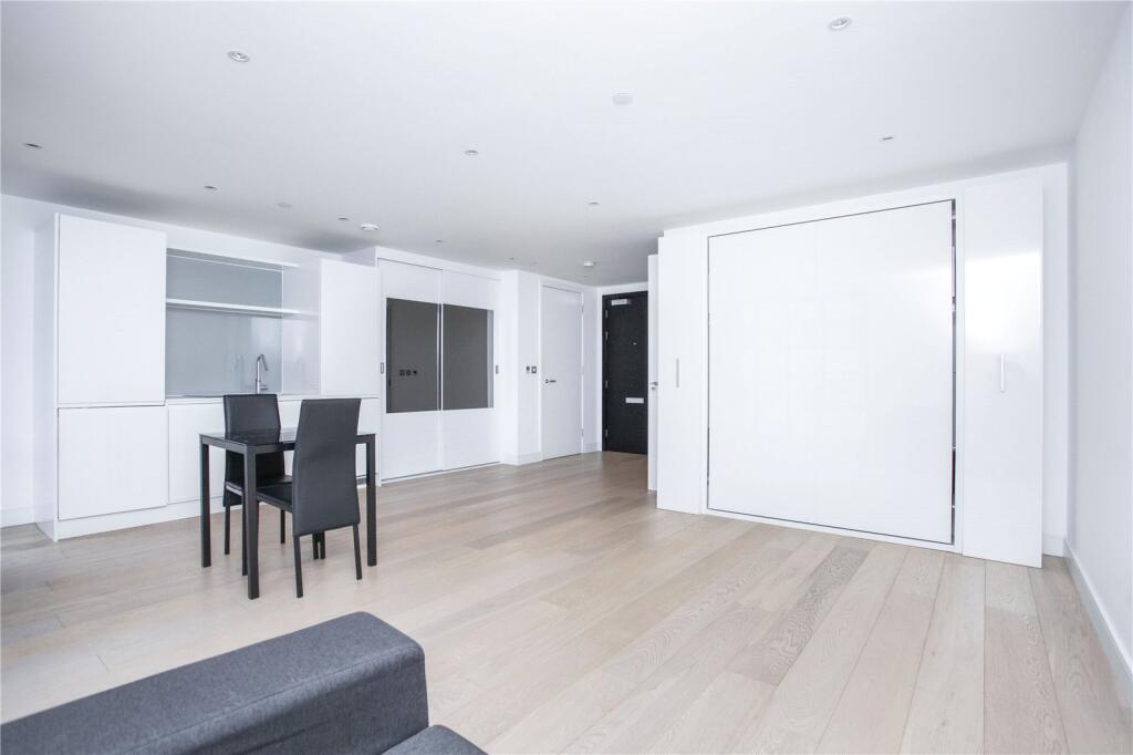 Main image of property: Commercial Street, Aldgate East, London, E1