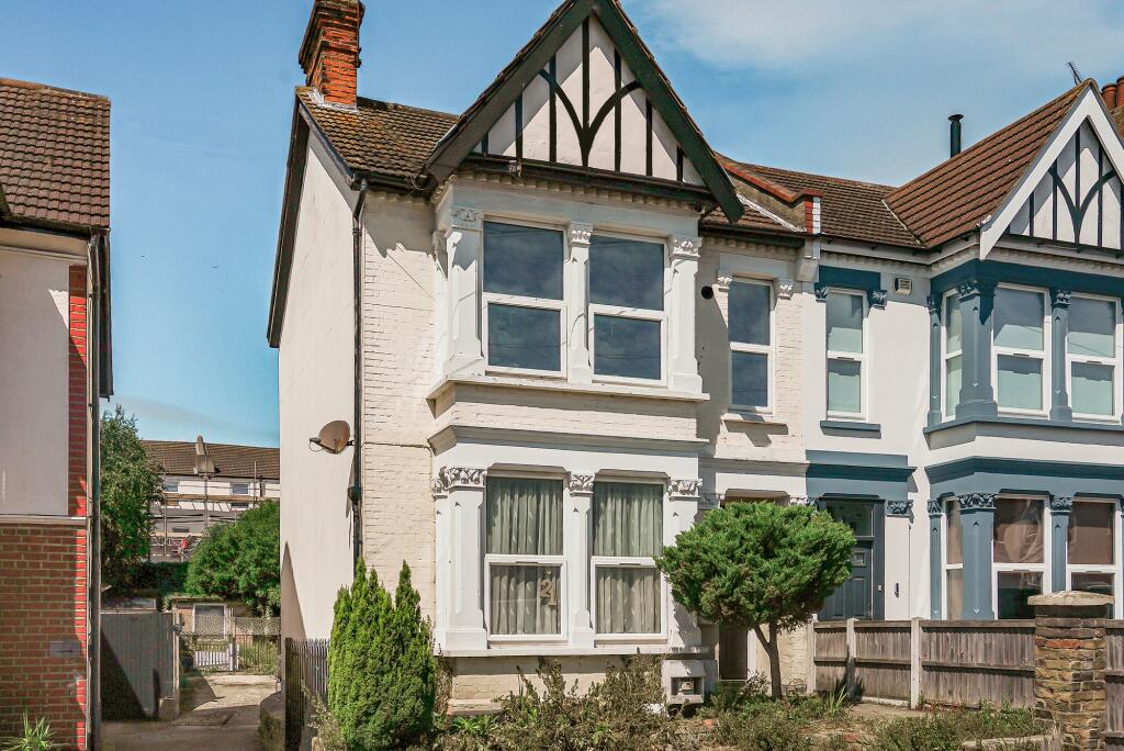 Main image of property: Honiton Road, Southend-On-Sea, SS1