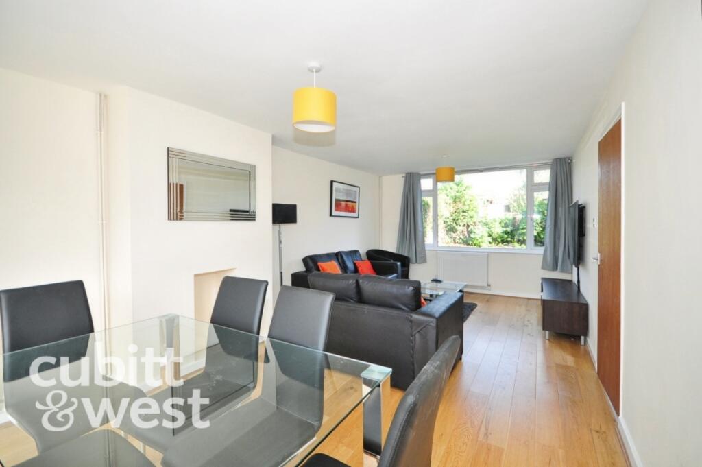 Main image of property: AVAILABLE WITH NO DEPOSIT Wakefords Way Havant PO9