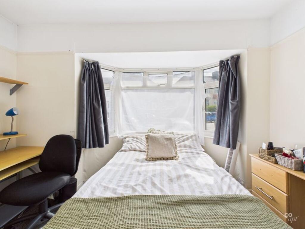 1 bedroom semi-detached house for rent