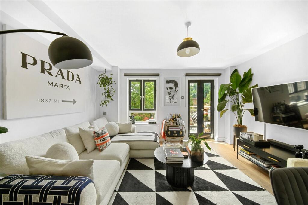 Main image of property: John Scurr House, E14