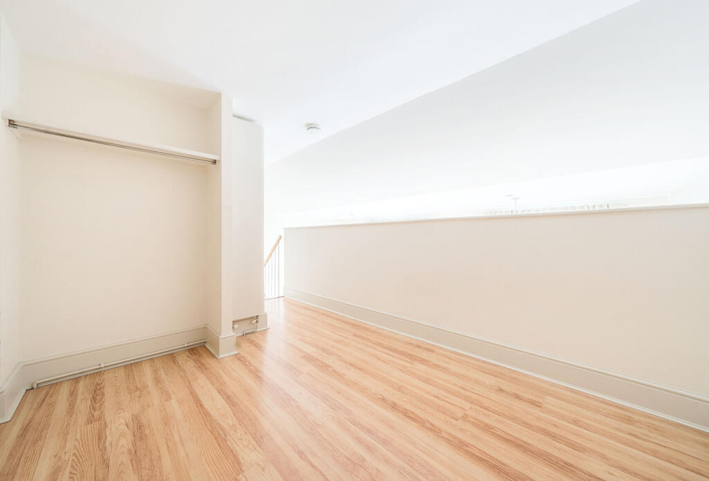 Apartment in Bristol - View 5