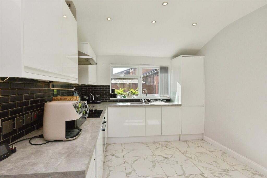 House in Milton Keynes - View 2