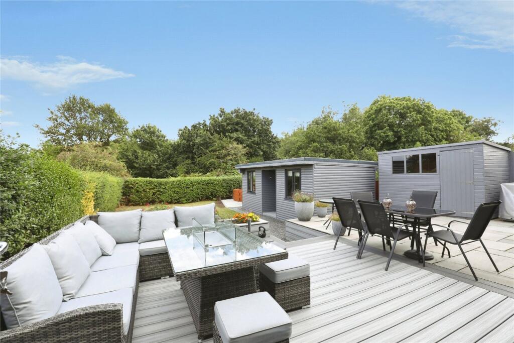 House in Crewe, Weaverham - View 4