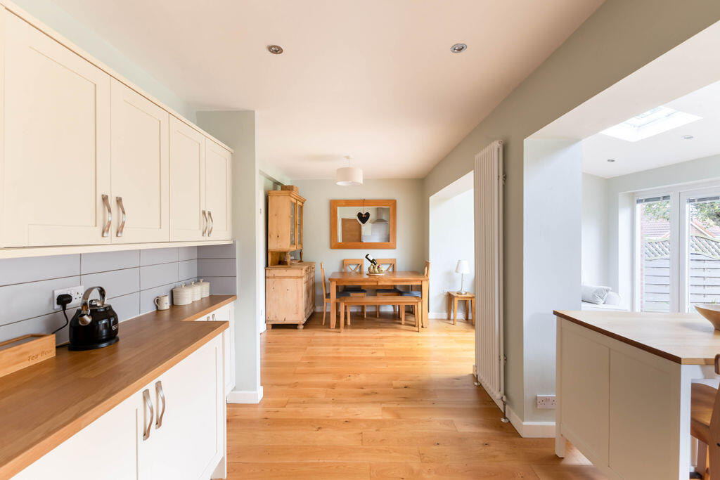 House in Newcastle upon Tyne, North Gosforth - More