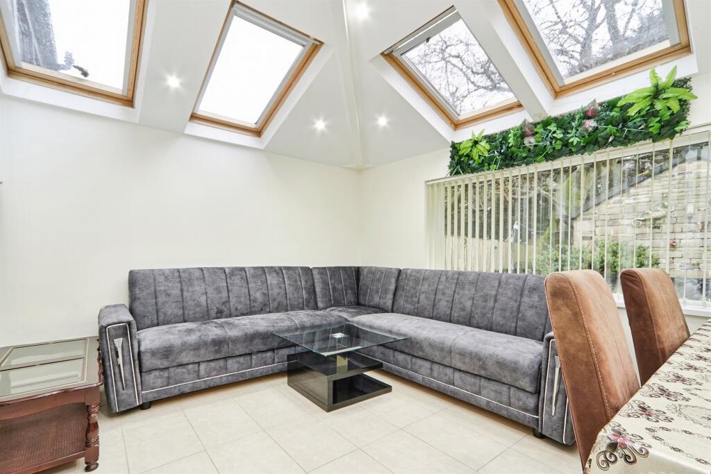 Additional image 2 of Parkside Grove, Bradford