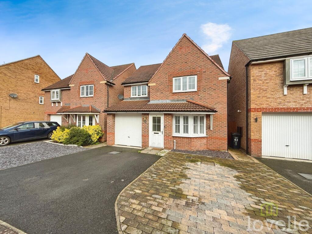 3-bed detached on Otho Way, North Hykeham, LN6, £290,000