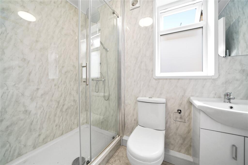 4 bedroom flat for rent