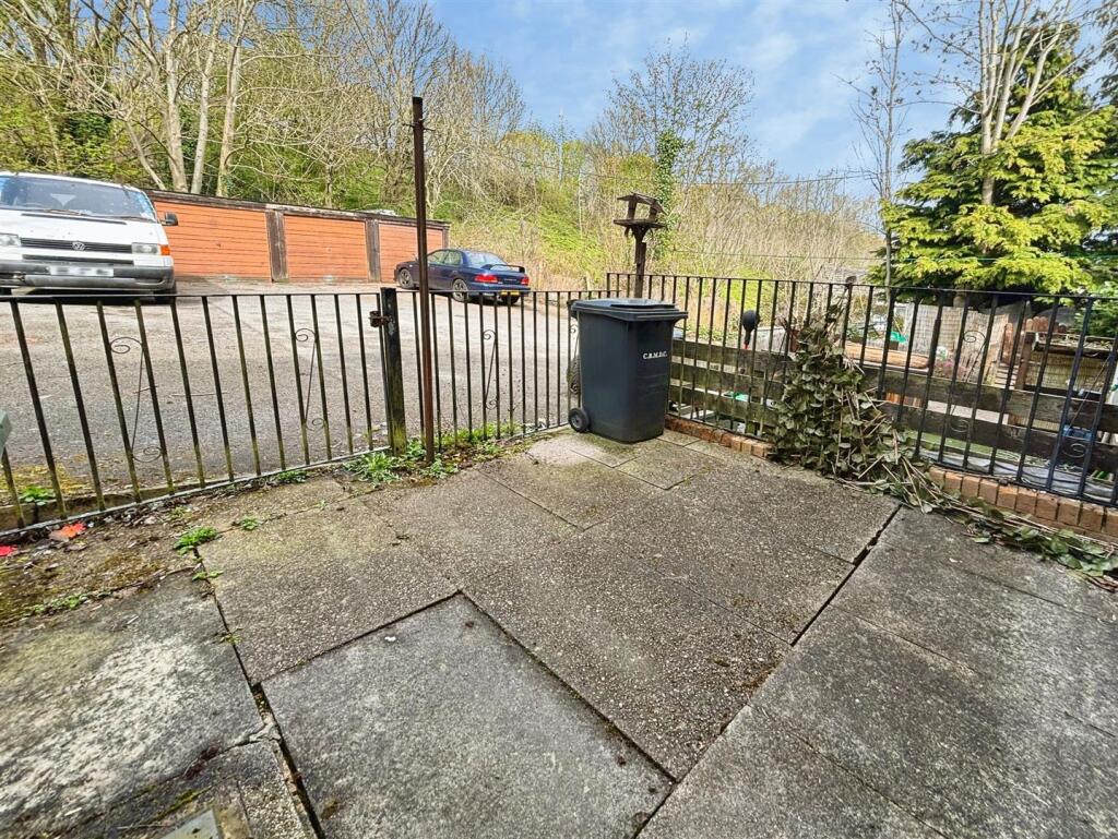 Additional image 14 of Brownroyd Hill Road, Bradford, BD6 1RY