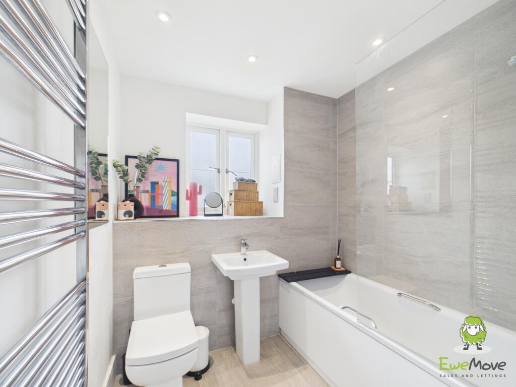 Coliseum Court, 20 Appian Way Chineham, Chineham, Basingstoke, Hampshire, RG24 photo 4