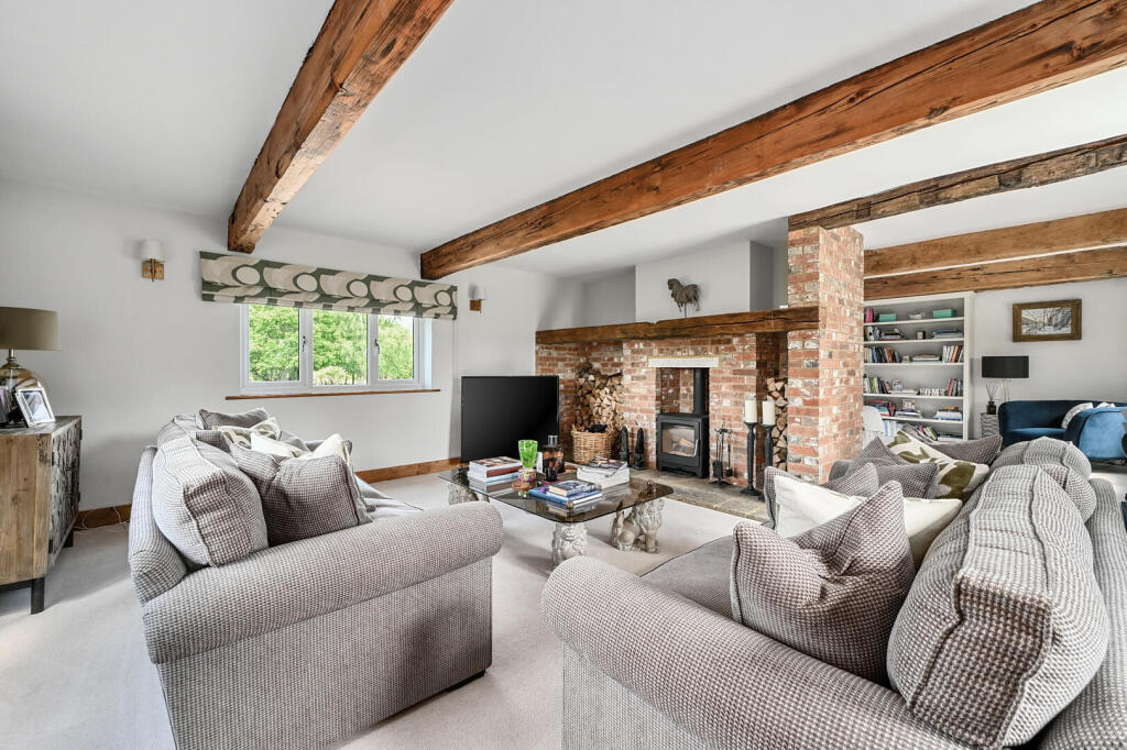 House in Tonbridge - More