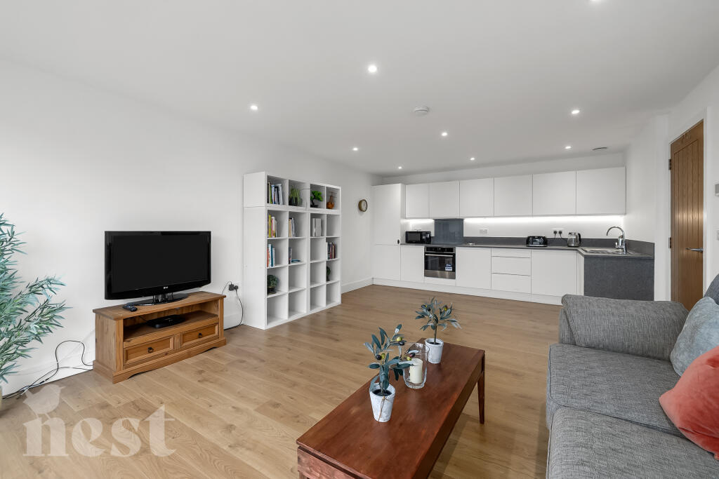 Apartment in Plymouth - More