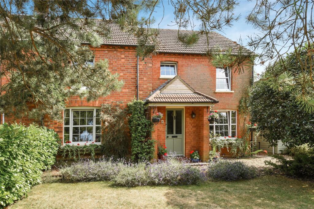 3-bed semi-detached on Bletchley Road, Shenley Brook End, Milton Keynes, Buckinghamshire, MK5, £675,000