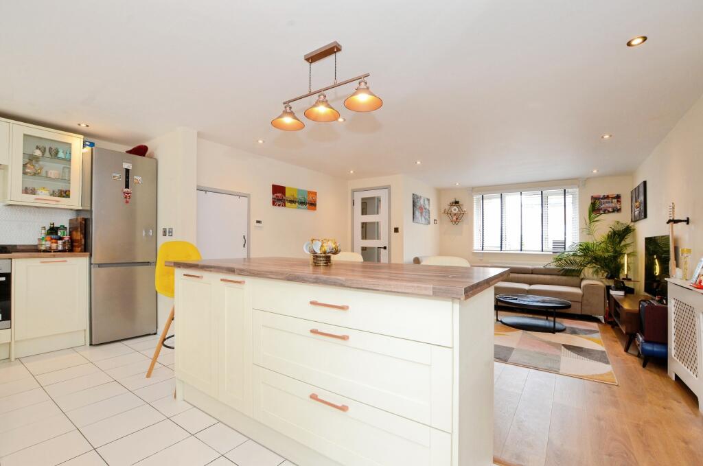 House in Watford - View 5