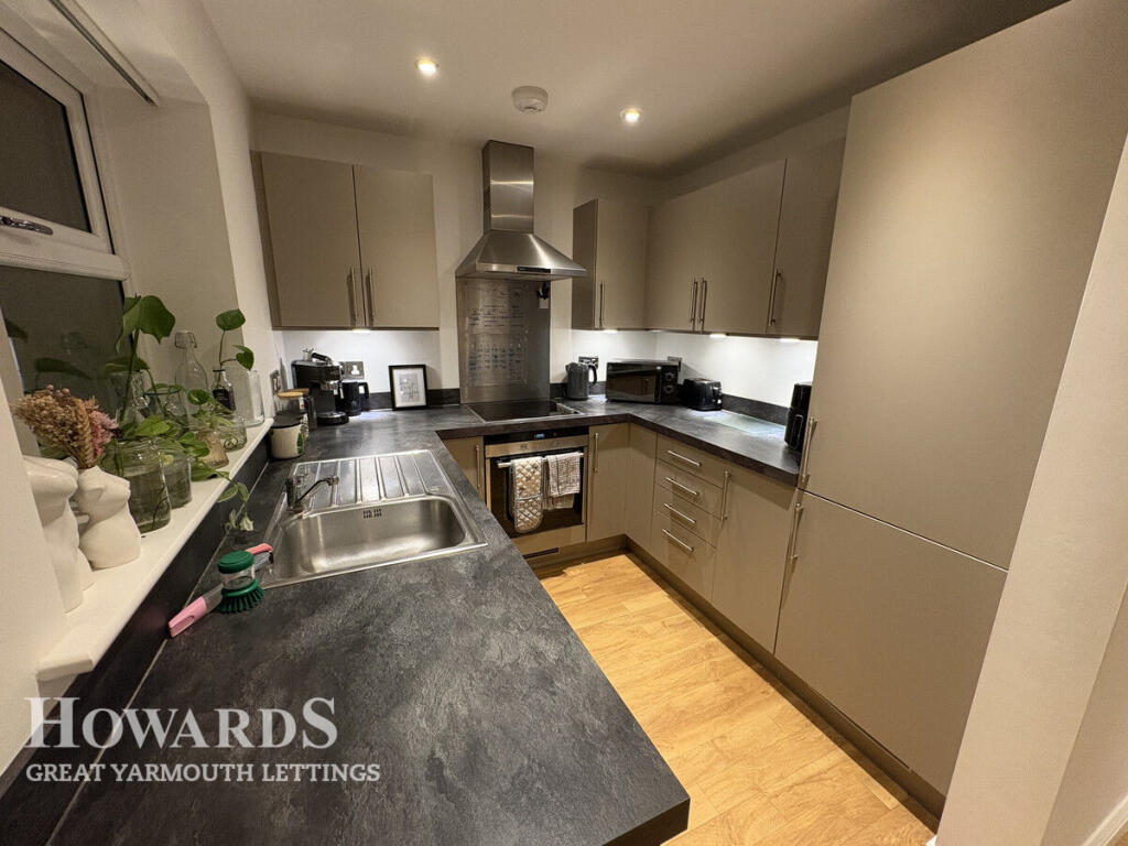 Apartment in Norwich - View 4