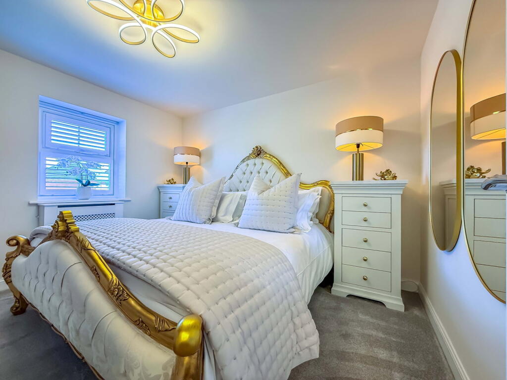 House in Sefton, Liverpool City Region - View 4