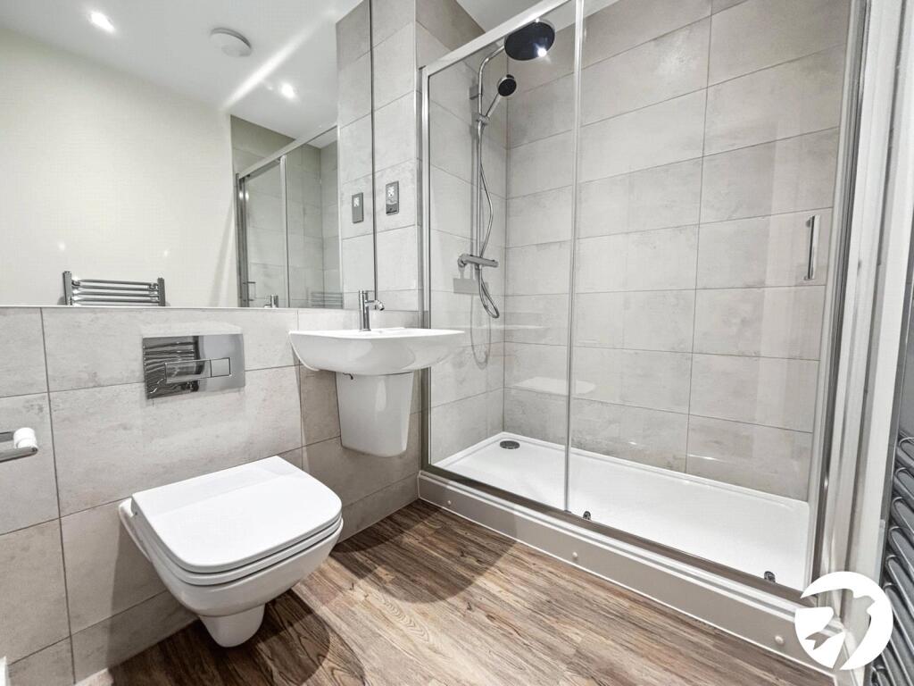 Apartment in Dartford - View 5