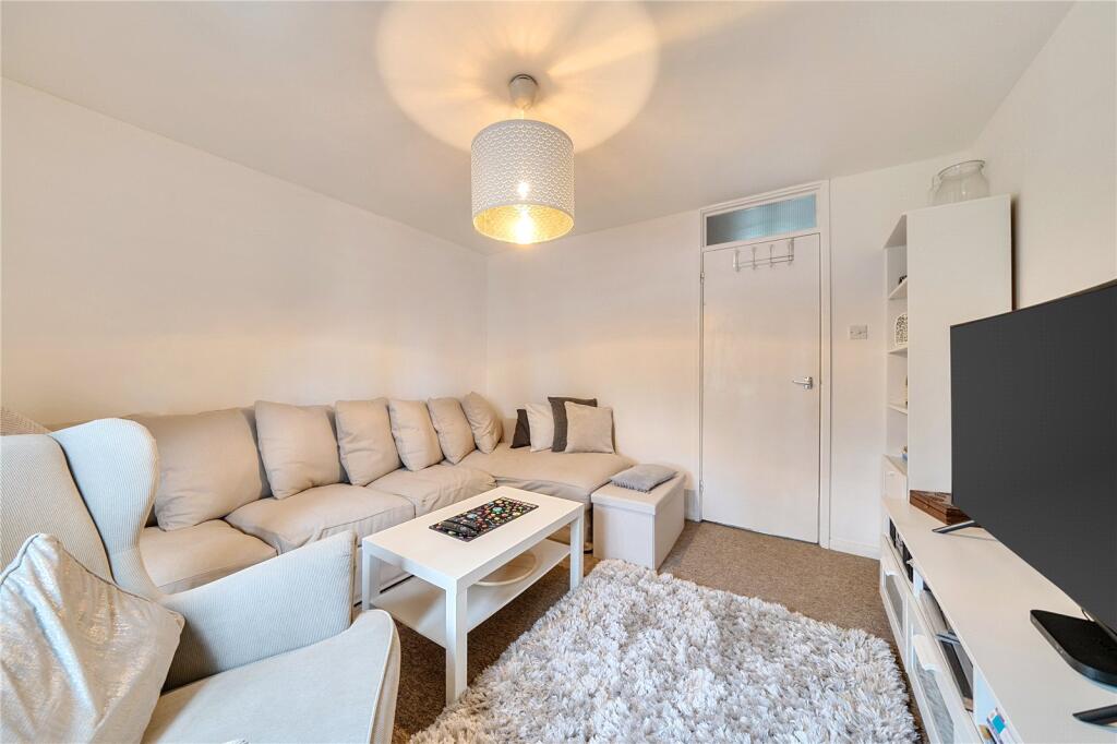 House in London, Brentham Garden Suburb, Perivale - More