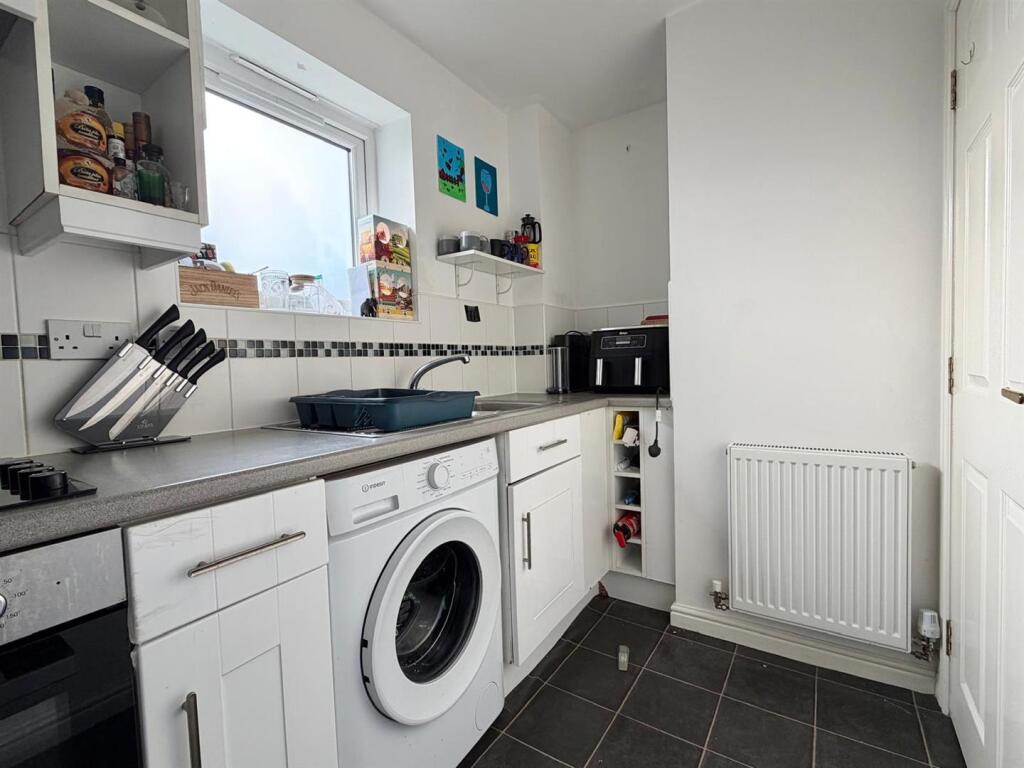 Apartment in Warwick, Whitemoor, Kenilworth - More
