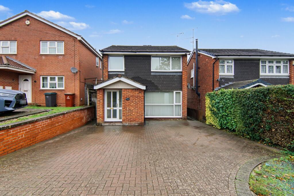 4-bed detached on Broad Lane, Coventry, CV5, £290,000