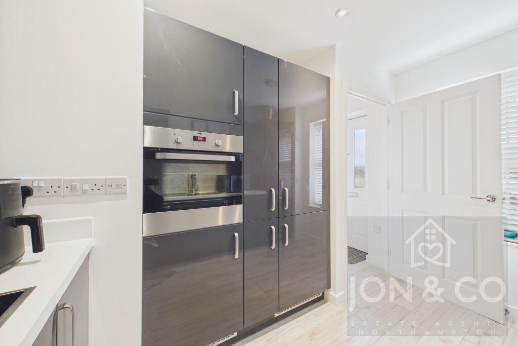 House in Kettering, Leisure Village - View 3