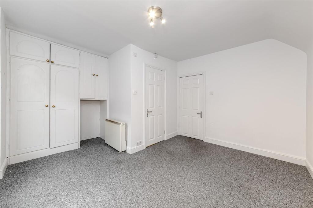 Apartment in St Albans - View 5