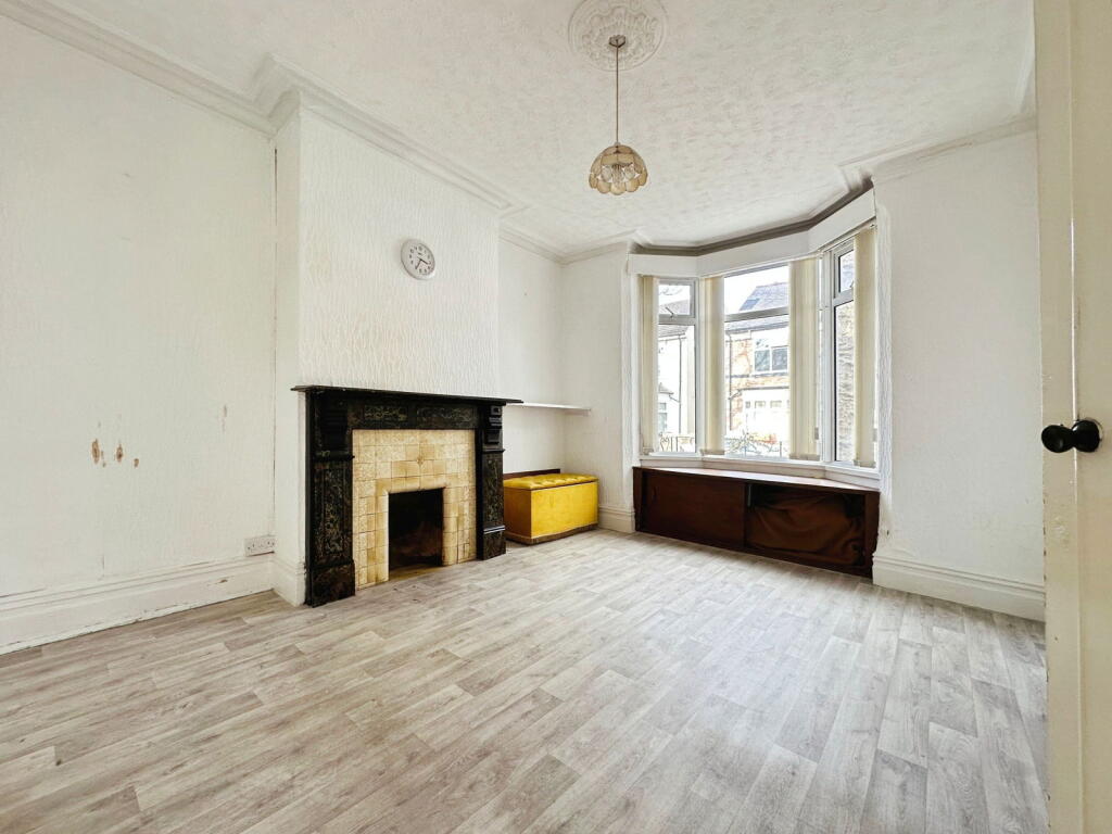 House in Wolverhampton, West Midlands - View 3