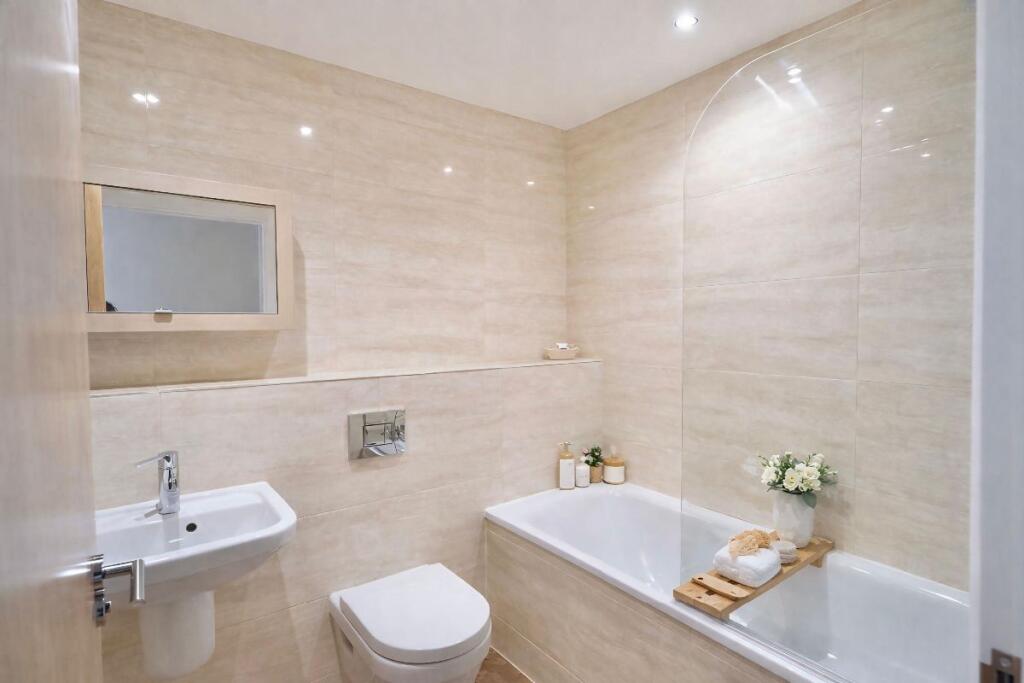 Apartment in Sheffield - View 5