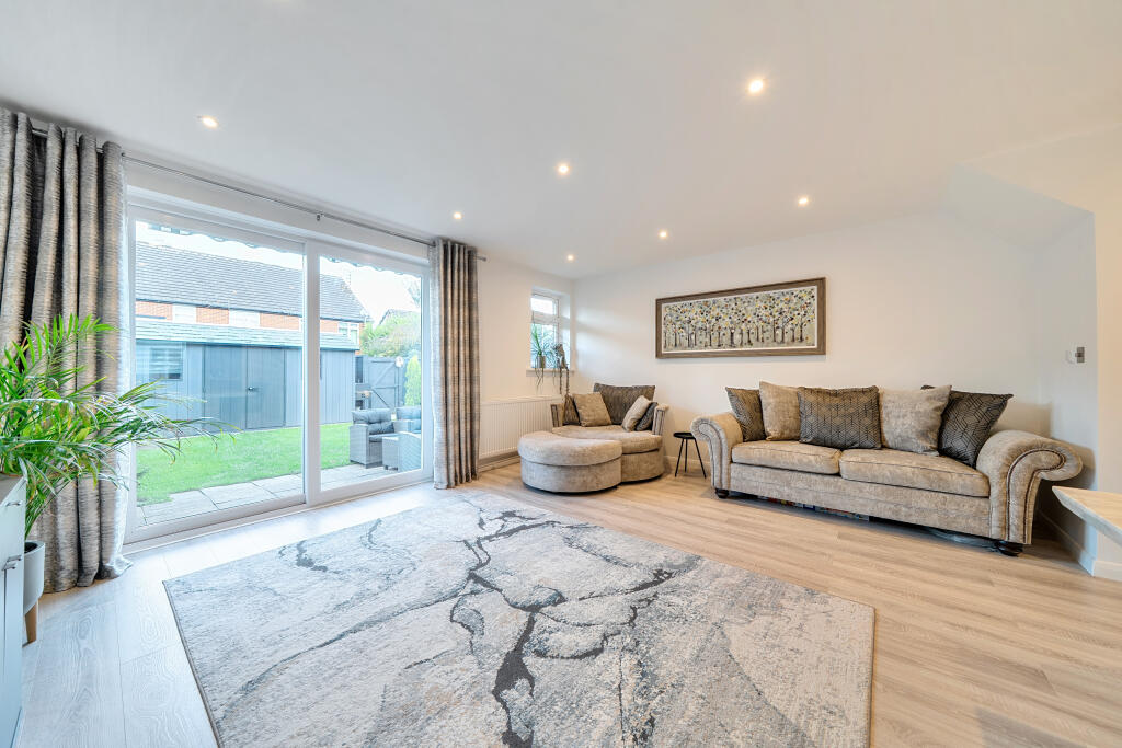 House in Horsham, North Horsham - View 5