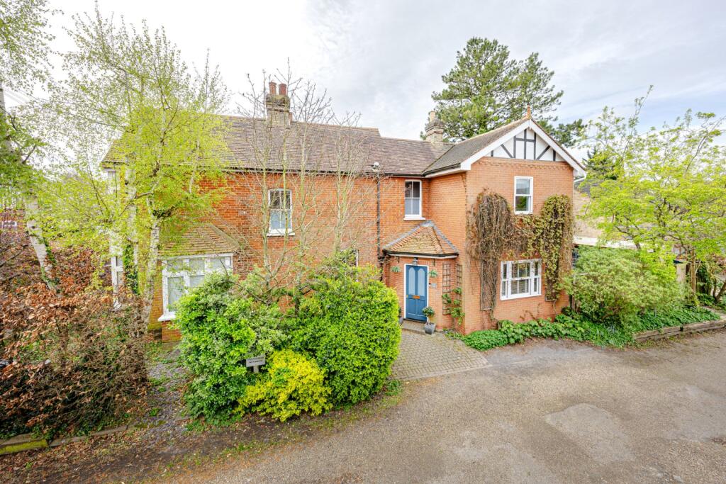 Main image of property: Manor Road, Bishops Stortford, Hertfordshire, CM23