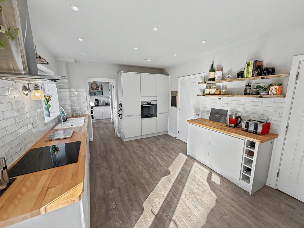 House in Mid Devon, Tiverton - View 2