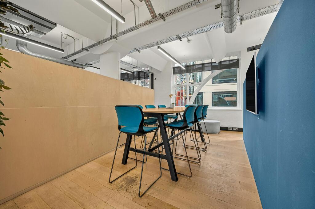 office 5.jpg