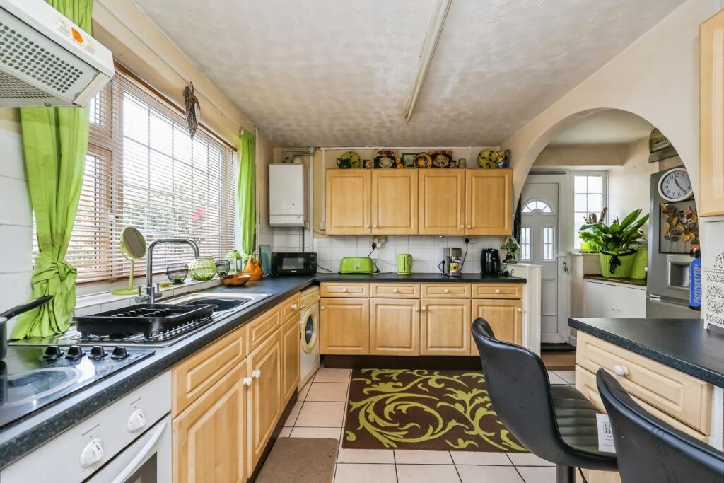 House in Nottingham, Clifton - View 5