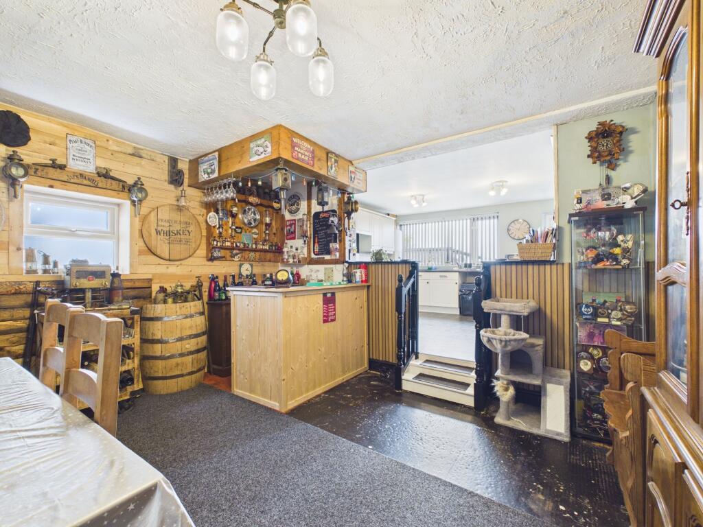 House in West Lancashire, Skelmersdale - View 5