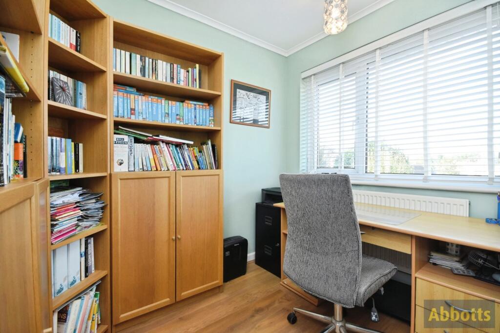 House in Rochford, Rayleigh - View 5