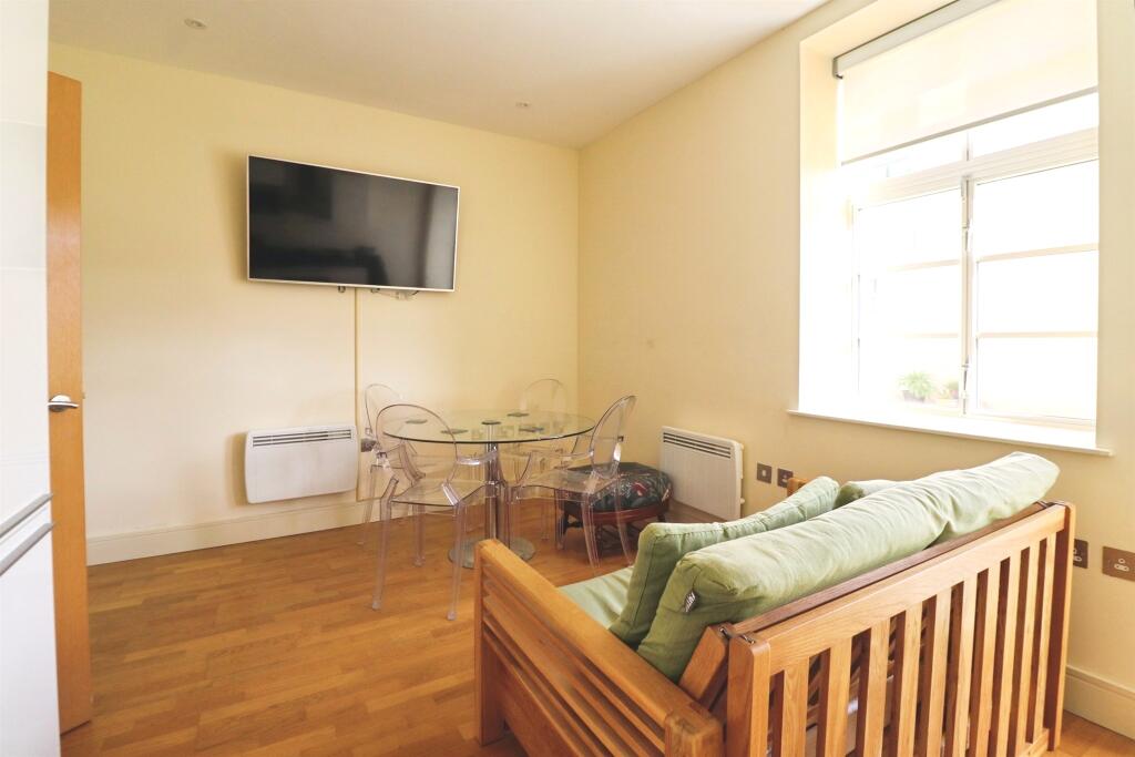 Apartment in Sully - View 5