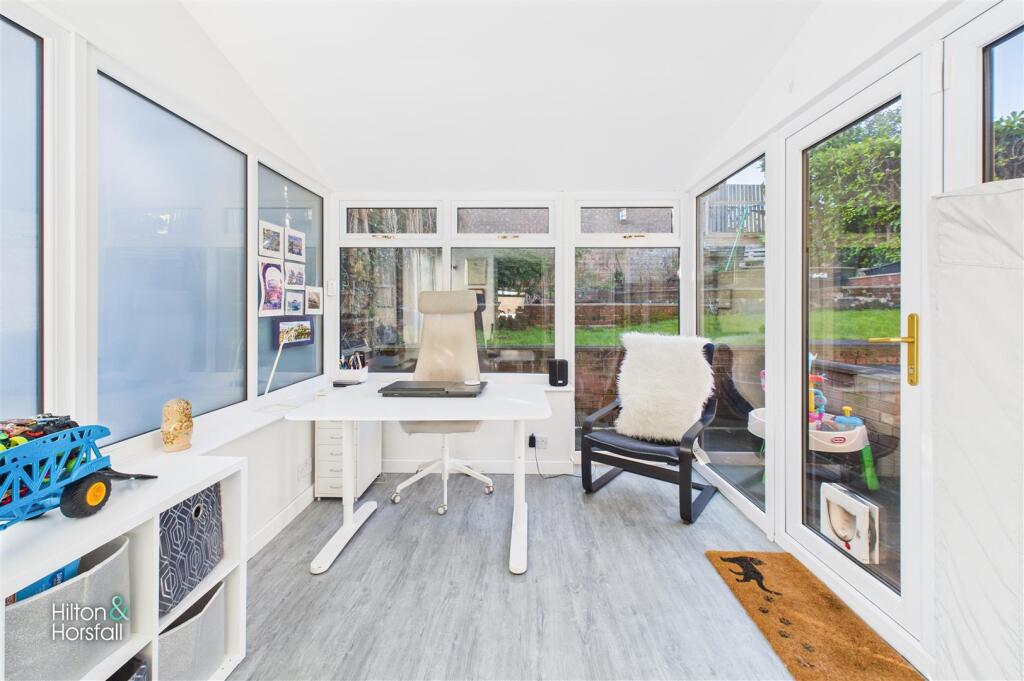 House in Burnley, Rose Grove - More